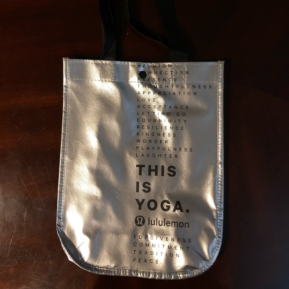 Lululemon reusable tote-limited edition silver!